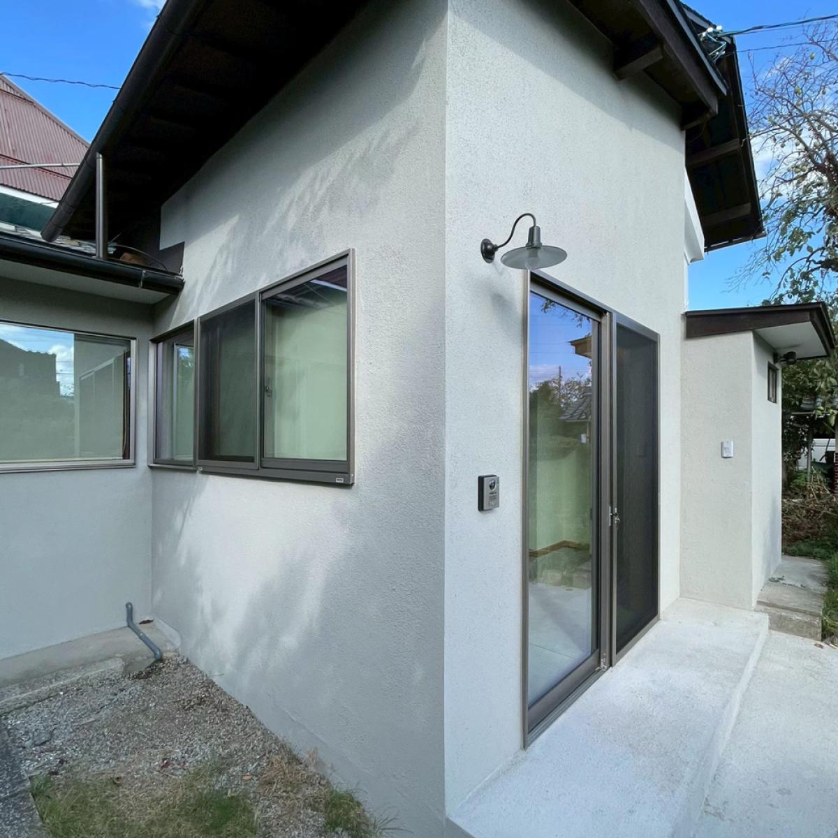 玄関を移動するリフォーム｜動線が変わる間取り変更の施工事例